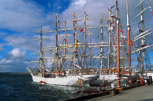 Lerwick harbour, Shetland, Scotland -  Le port de Lerwick, Shetland  13825