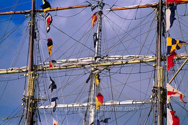 Lerwick harbour, Shetland, Scotland -  Le port de Lerwick Shetland  13829