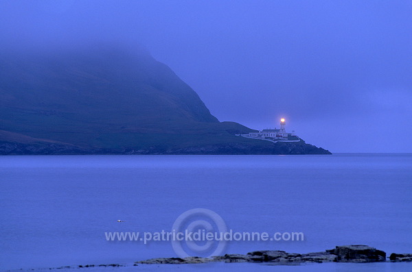 Bressay lighthouse, Bressay, Shetland -  Phare de Bressay, Shetland  13833