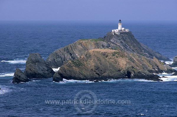 Hermaness Nature Reserve, Unst, Shetland -  Reserve d'Hermaness, Unst 13990