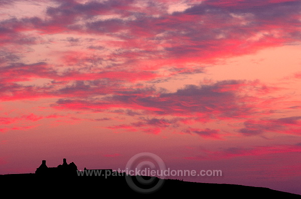 Sunset, abandoned house, Unst - Couchant et maison abandonnée, Unst 14049