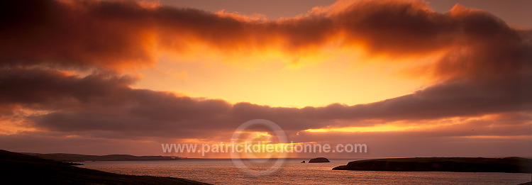 Sunset, Point of Coppister, Unst, Shetland. - Coucher de soleil, Unst  14109