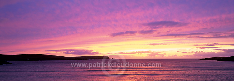Sunset over Sands of Breckon, North Yell, Shetland - Couchant sur Sands of Breckon  14155
