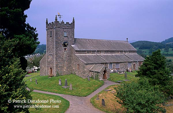 St Michael's church, Hawkshead, Lake District - Eglise St Michel, région des Lacs, Angleterre  14235