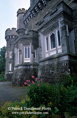 Castle in the Lake District, England - Chateau, Région des Lacs, Angleterre  14247