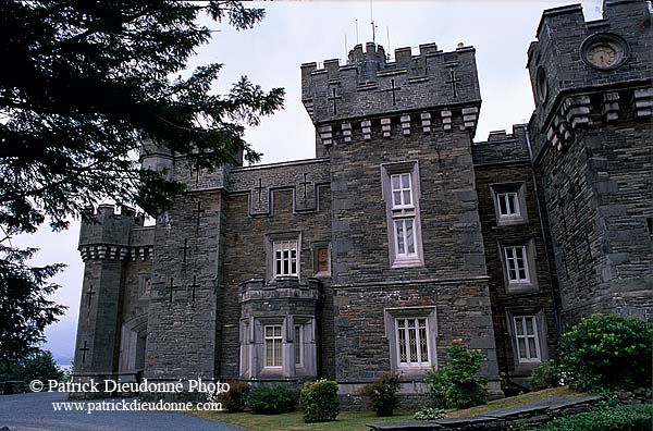 Castle in the Lake District, England - Chateau, Région des Lacs, Angleterre  14249