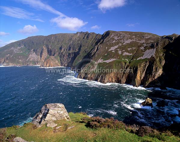 Slieve League cliffs, Donegal, Ireland - Falaises de Slieve League, Irlande  15359