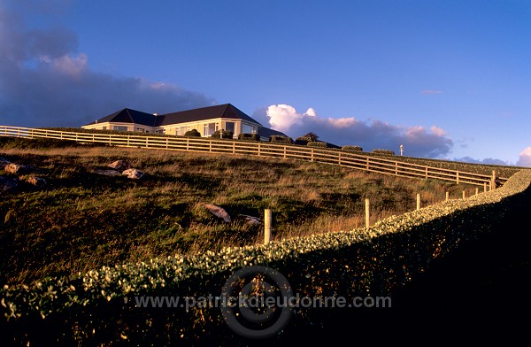 New house, Donegal; Ireland - Nouvelle maison, Donegal, Irlande  15493