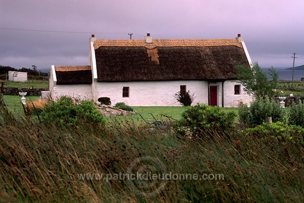 Traditional house, Donegal, Ireland - Maison traditionnelle, Irlande  15509