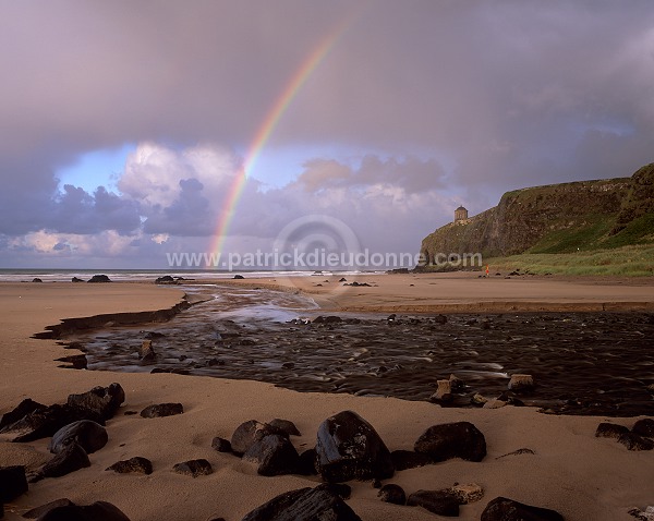 Rainbow over Mussenden temple, North Ireland - Mussenden temple, Irlande du Nord  17272