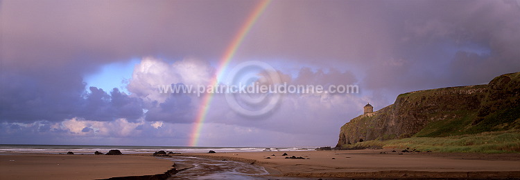 Rainbow over Mussenden temple, North Ireland - Mussenden temple, Irlande du Nord  17282