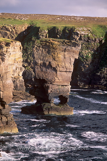 Yesnaby Castle, Orkney, Scotland - Yesnaby castle, Orcades, Ecosse  15603