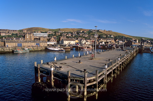 Stromness harbour, Mainland, Orkney, Scotland - Port de Stromness, Orcades, Ecosse  15631