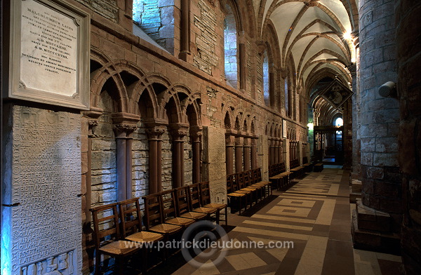 St Magnus Cathedral, Orkney, Scotland - Cathédrale St Magnus, Orcades, Ecosse  15642