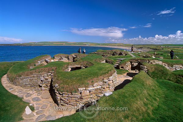 Skara Brae neolithic village, Orkney, Scotland -  Village de Skara Brae, Orcades, Ecosse  15658