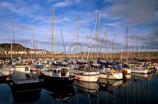 Findochty harbour, Morayshire, Scotland - Ecosse - 16101