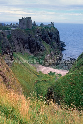 Dunnotar Castle, Grampians, Scotland - Ecosse - 19014