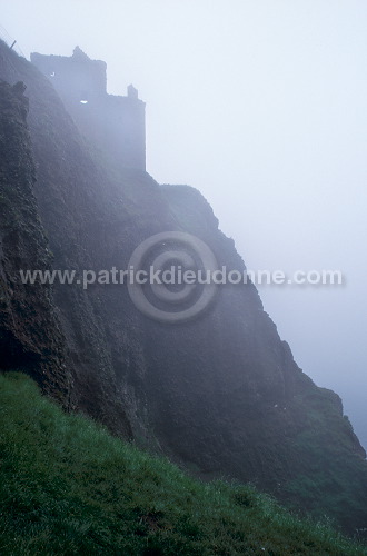 Dunnotar Castle, Grampians, Scotland - Ecosse - 19015