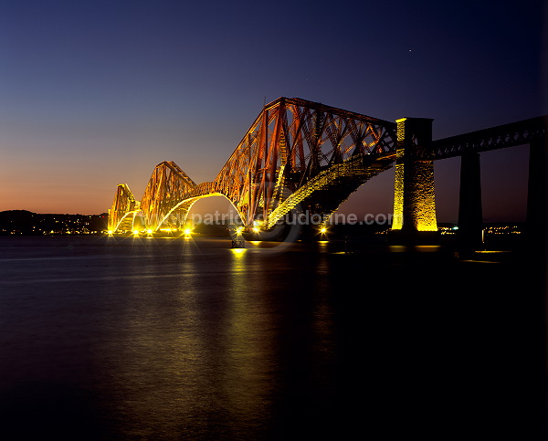 Forth Rail Bridge, West Lothian, Scotland - Pont sur la Forth, Ecosse  15814