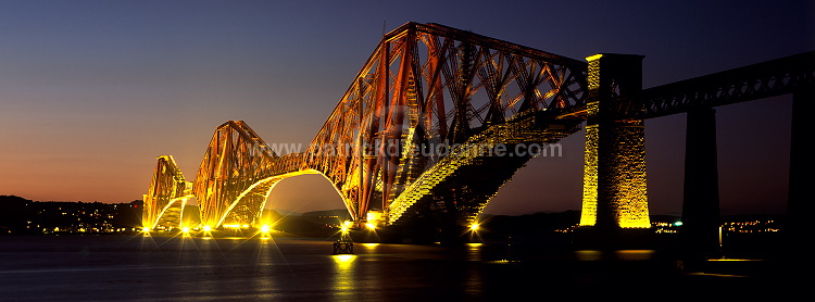 Forth Rail Bridge, West Lothian, Scotland - Pont sur la Forth, Ecosse  15815