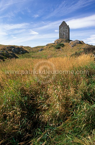 Smailholm Tower, Borders, Scotland - Ecosse - 19031