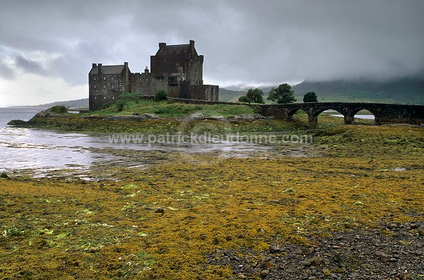 Eilean Donan Castle, Highlands, Scotland - Ecosse - 19098