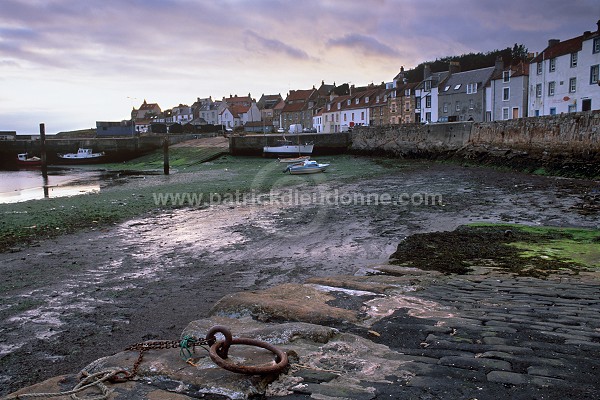 Harbour and town, Fife, Scotland - Fife, Ecosse - 16051