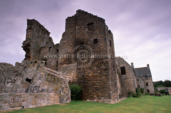 Aberdour Castle, Fife, Scotland - Aberdour, Ecosse - 19054