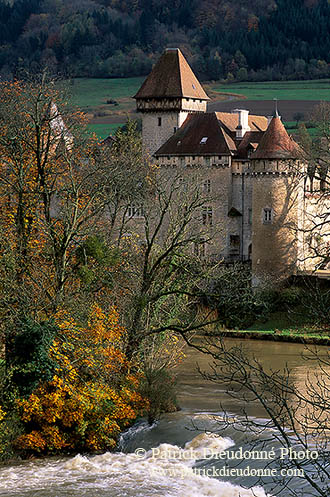 Chateau de Cléron, sur la Loue, Jura, France - 17083