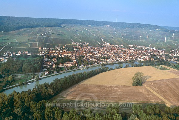 Cumieres et la Marne, Marne (51), France - FMV310