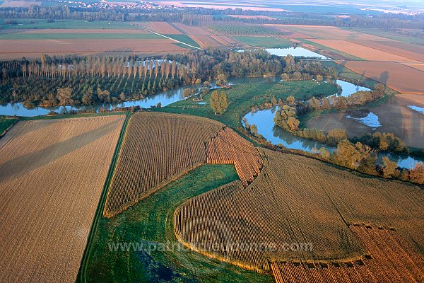 Agriculture, vallee de Marne, Jalons (51), France - FMV327