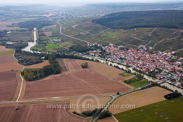 Cumieres, Marne, vignobles, Marne (51), France - FMV005