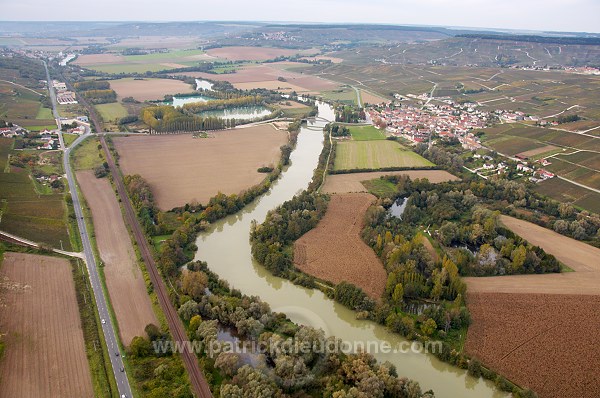 Le Revoux et Reuil, Marne (51), France - FMV013