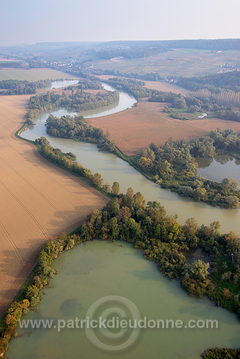 Meandres de Marne, aval Epernay, Marne (51), France - FMV107