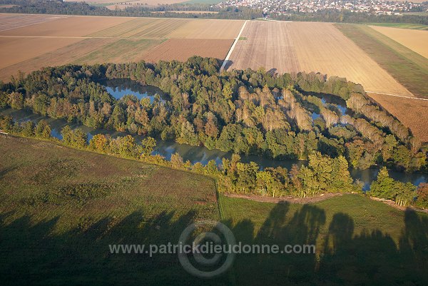 Marne entre Sogny et Coolus, Marne (51), France - FMV168