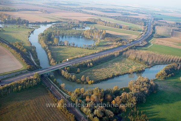 A26, Marne, aval Chalons, Marne (51), France - FMV202