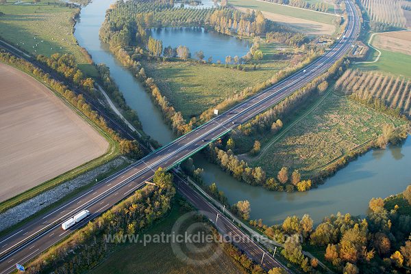 A26, Marne, aval Chalons, Marne (51), France - FMV204