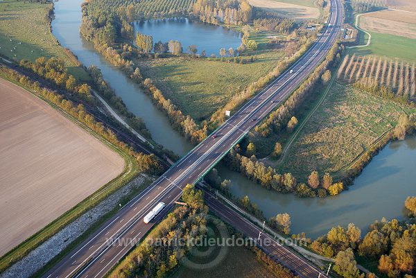 A26, Marne, aval Chalons, Marne (51), France - FMV205