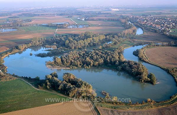 Marne vers  Matougues, Marne (51), France - FMV337