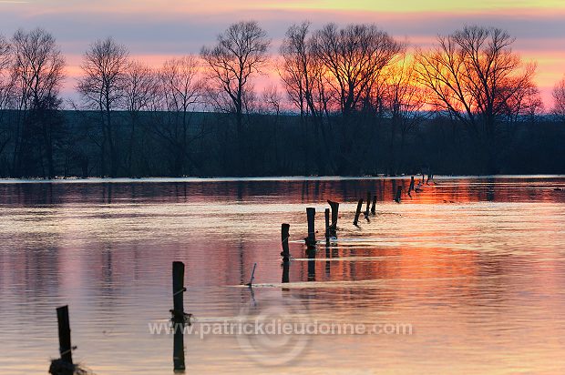 Meuse - Inondations en hiver - 18396