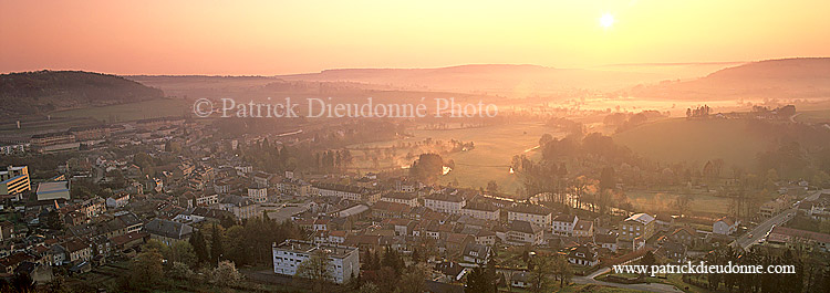 Montmédy depuis la citadelle, Meuse, Lorraine, France / View of Montmédy (FLO 67P 0008)