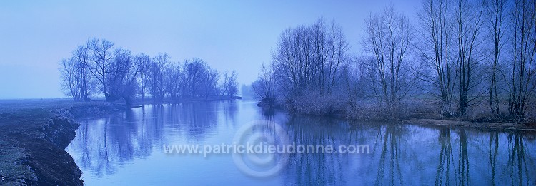 Meuse - La Meuse en hiver, en amont de Saint-Mihiel - 18421