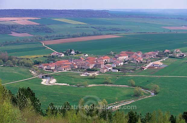 Han-sur-Meuse, Meuse - le village - 18294