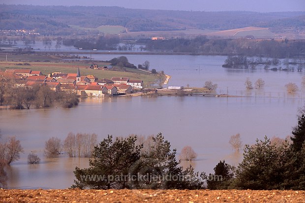 Meuse - Inondations en hiver - 18300