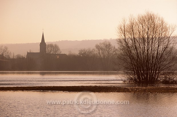 Meuse - Inondations en hiver - 18400