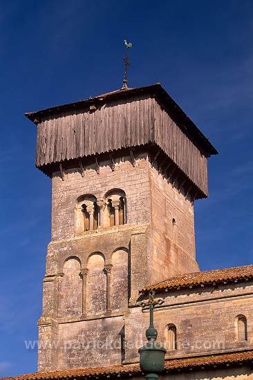 Dugny-sur-Meuse, Meuse - Eglise fortifiee - 18276