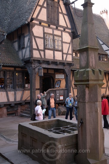 Haut-Koenigsbourg, chateau medieval (medieval castle), Alsace, France - FR-ALS-0329