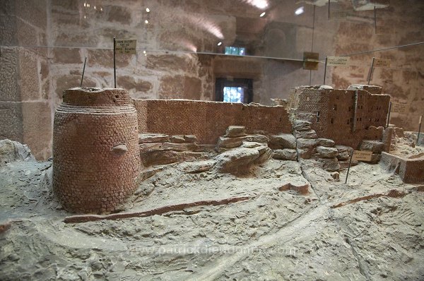 Haut-Koenigsbourg, chateau medieval (medieval castle), Alsace, France - FR-ALS-0336