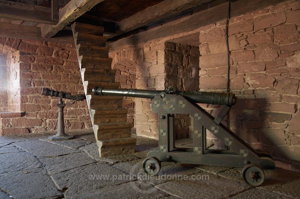 Haut-Koenigsbourg, chateau medieval (medieval castle), Alsace, France - FR-ALS-0377