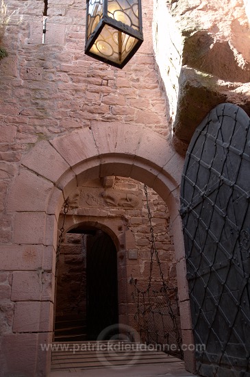 Haut-Koenigsbourg, chateau medieval (medieval castle), Alsace, France - FR-ALS-0379